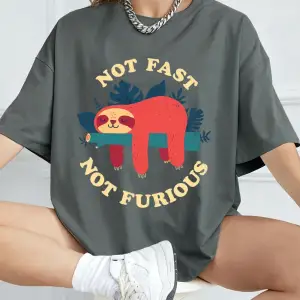 Urban Pop Graphic Kadın Tişört KoleksiyonuKod 5355