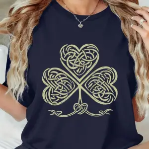 Urban Pop Graphic Kadın Tişört KoleksiyonuKod 5358