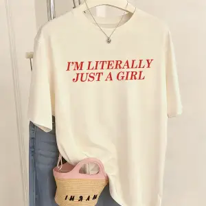 Urban Pop Graphic Kadın Tişört KoleksiyonuKod 5442