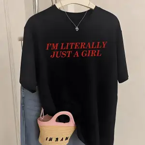 Urban Pop Graphic Kadın Tişört KoleksiyonuKod 5442