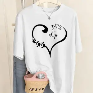 Urban Pop Graphic Kadın Tişört KoleksiyonuKod 5447