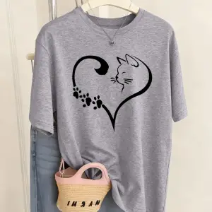 Urban Pop Graphic Kadın Tişört KoleksiyonuKod 5447