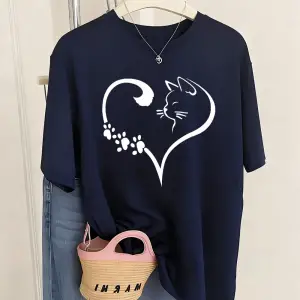 Urban Pop Graphic Kadın Tişört KoleksiyonuKod 5447