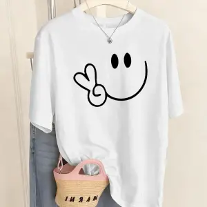 Urban Pop Graphic Kadın Tişört KoleksiyonuKod 5449