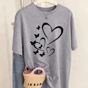 Urban Pop Graphic Kadın Tişört KoleksiyonuKod 5452