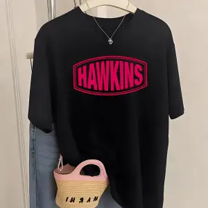 Urban Pop Graphic Kadın Tişört KoleksiyonuKod 5458