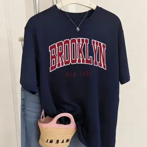 Urban Pop Graphic Kadın Tişört KoleksiyonuKod 5463