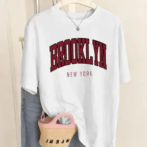 Urban Pop Graphic Kadın Tişört KoleksiyonuKod 5463