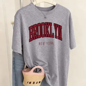 Urban Pop Graphic Kadın Tişört KoleksiyonuKod 5463