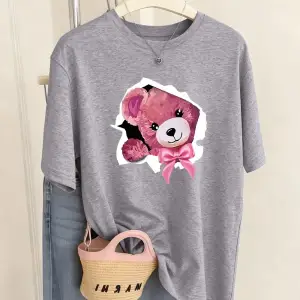 Urban Pop Graphic Kadın Tişört KoleksiyonuKod 5464