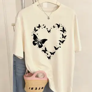 Urban Pop Graphic Kadın Tişört KoleksiyonuKod 5472