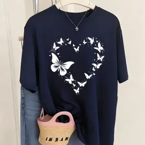 Urban Pop Graphic Kadın Tişört KoleksiyonuKod 5472