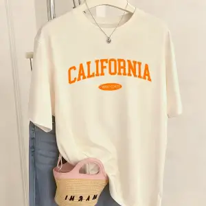 Urban Pop Graphic Kadın Tişört KoleksiyonuKod 5475