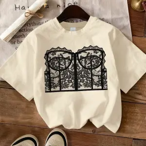 Urban Pop Graphic Kadın Tişört KoleksiyonuKod 5477