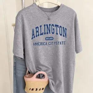 Urban Pop Graphic Kadın Tişört KoleksiyonuKod 5481