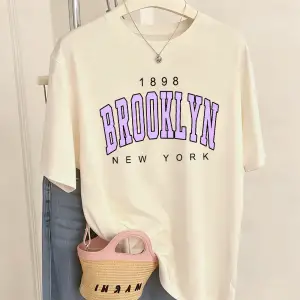 Urban Pop Graphic Kadın Tişört KoleksiyonuKod 5482