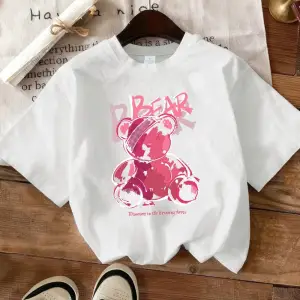 Urban Pop Graphic Kadın Tişört KoleksiyonuKod 5484