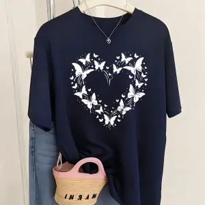 Urban Pop Graphic Kadın Tişört KoleksiyonuKod 5485