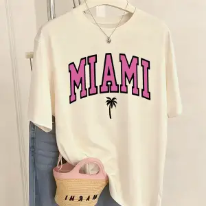 Urban Pop Graphic Kadın Tişört KoleksiyonuKod 5491