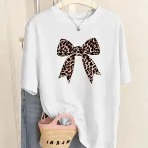 Urban Pop Graphic Kadın Tişört KoleksiyonuKod 5502