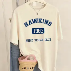 Urban Pop Graphic Kadın Tişört KoleksiyonuKod 5507