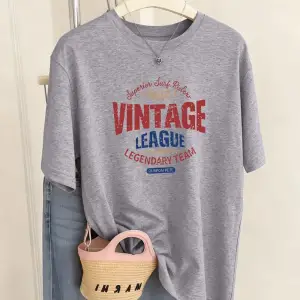 Urban Pop Graphic Kadın Tişört KoleksiyonuKod 5517