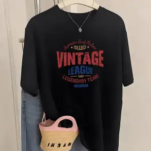 Urban Pop Graphic Kadın Tişört KoleksiyonuKod 5517