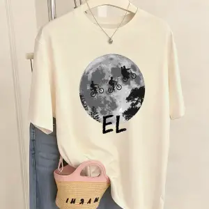 Urban Pop Graphic Kadın Tişört KoleksiyonuKod 5520