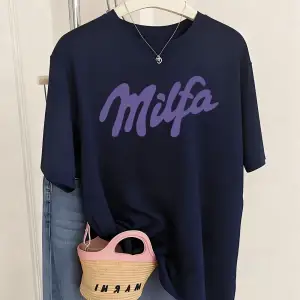 Urban Pop Graphic Kadın Tişört KoleksiyonuKod 5525