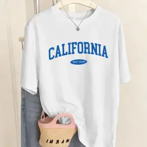 Urban Pop Graphic Kadın Tişört KoleksiyonuKod 5527