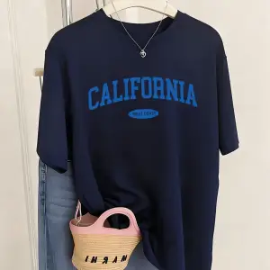 Urban Pop Graphic Kadın Tişört KoleksiyonuKod 5527