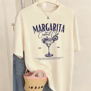 Urban Pop Graphic Kadın Tişört KoleksiyonuKod 5530