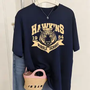 Urban Pop Graphic Kadın Tişört KoleksiyonuKod 5534