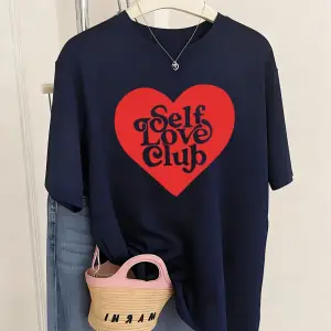 Urban Pop Graphic Kadın Tişört KoleksiyonuKod 5537