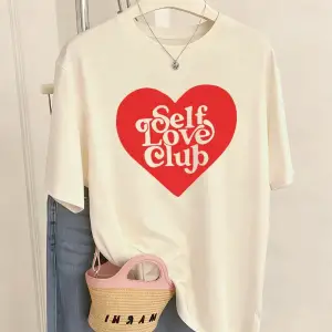 Urban Pop Graphic Kadın Tişört KoleksiyonuKod 5537