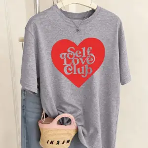 Urban Pop Graphic Kadın Tişört KoleksiyonuKod 5537