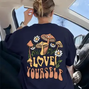 Urban Pop Graphic Kadın Tişört KoleksiyonuKod 5539