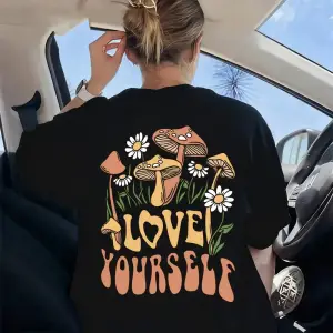 Urban Pop Graphic Kadın Tişört KoleksiyonuKod 5539