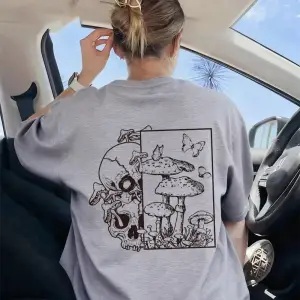 Urban Pop Graphic Kadın Tişört KoleksiyonuKod 5547