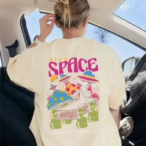 Urban Pop Graphic Kadın Tişört KoleksiyonuKod 5548