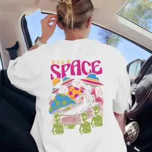 Urban Pop Graphic Kadın Tişört KoleksiyonuKod 5548