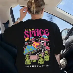 Urban Pop Graphic Kadın Tişört KoleksiyonuKod 5548