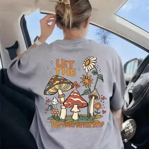 Urban Pop Graphic Kadın Tişört KoleksiyonuKod 5552