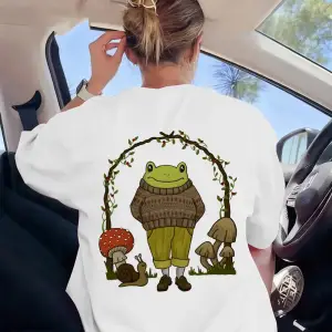 Urban Pop Graphic Kadın Tişört KoleksiyonuKod 5555