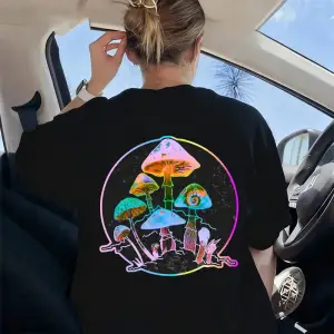 Urban Pop Graphic Kadın Tişört KoleksiyonuKod 5563