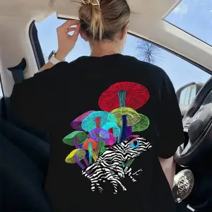 Urban Pop Graphic Kadın Tişört KoleksiyonuKod 5564