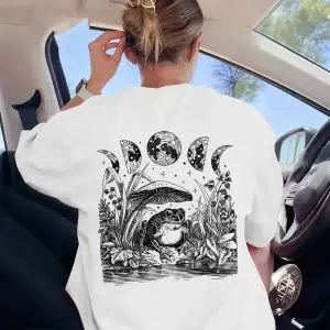 Urban Pop Graphic Kadın Tişört KoleksiyonuKod 5572