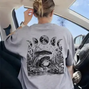 Urban Pop Graphic Kadın Tişört KoleksiyonuKod 5572