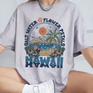 Urban Pop Graphic Kadın Tişört KoleksiyonuKod 5573