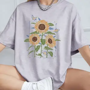 Urban Pop Graphic Kadın Tişört KoleksiyonuKod 5576